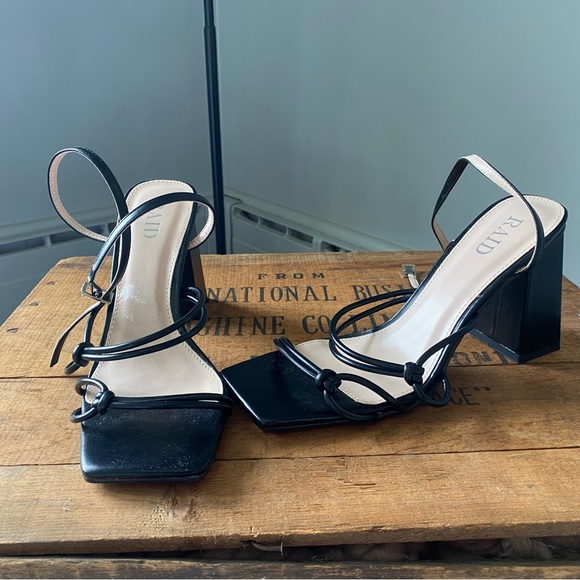 Black strapy Raid heels - Picture 1 of 3